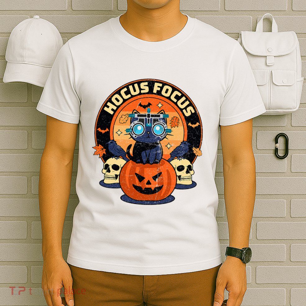 Hocus Focus Optometry Halloween Optometrist Eye Doctor Cat T-Shirt