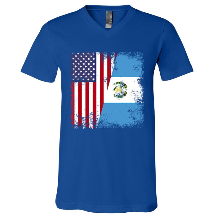 Half Guatemalan Flag Vintage Guatemala Usa Gift Cool Gift V-Neck T-Shirt