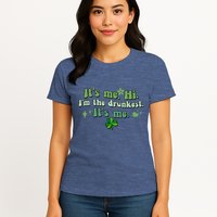 Humor Groovy Retro It's Me. Hi. I'm The Drunkest. It's Me. Womens T-Shirt