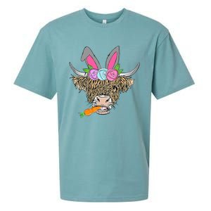 Heifer Highland Cow With Bunny Ears Carrot Egg Happy Easter Sueded Cloud Jersey T-Shirt