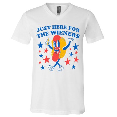 Hotdog IM Just Here For The Wieners 4th Of July V-Neck T-Shirt