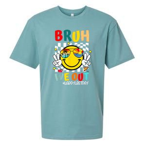 Happy Last Day End Of School Graduation Bruh We Out Gift Sueded Cloud Jersey T-Shirt