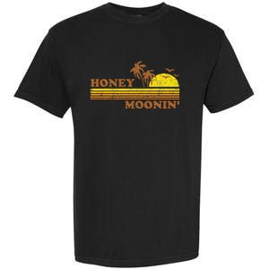 Honey Moonin Beach Honeymoon Vacation Women Couples Gift Garment-Dyed Heavyweight T-Shirt