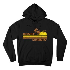 Honey Moonin Beach Honeymoon Vacation Women Couples Gift Hoodie