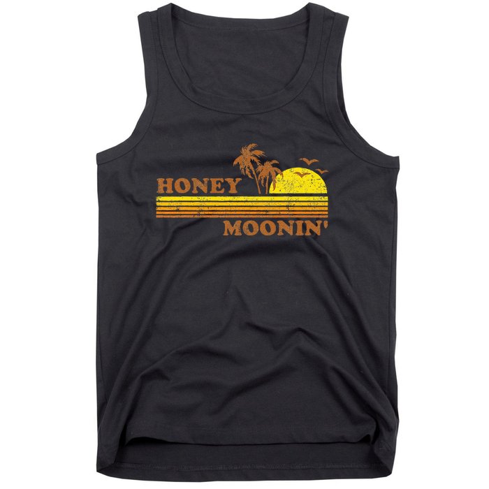 Honey Moonin Beach Honeymoon Vacation Women Couples Gift Tank Top