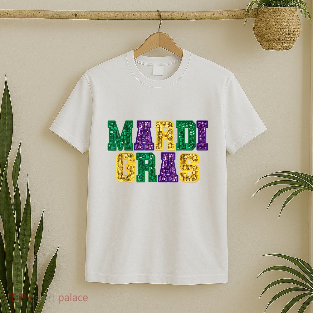 Happy Mardi Gras Carnival Fat Tuesday Fleur De Lis Women T-Shirt