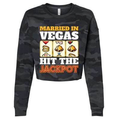 Hitched Married In Vegas Lucky With Love Cool Gift Cropped Pullover Crew