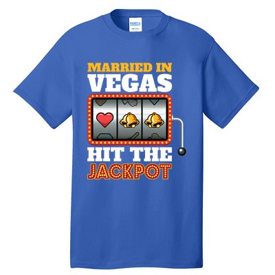 Hitched Married In Vegas And Lucky With Love Gamble Cute Gift Tall T-Shirt