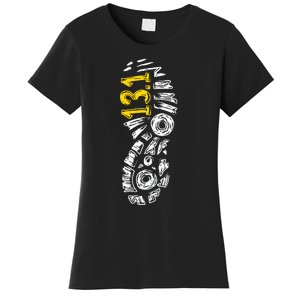 Half Marathon Runner Marathoner Gift 131 Shoe Imprint Women's T-Shirt