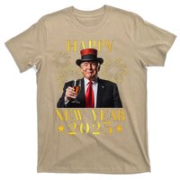 Happy New Year 2025 Funny Trump New Year New America T-Shirt