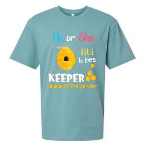 He or She Titi To Bee Keeper of The Gender Reveal Sueded Cloud Jersey T-Shirt