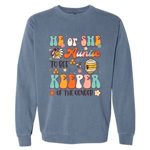 He Or She Auntie To Bee Keeper Of The Gender Reveal Groovy Garment-Dyed Sweatshirt