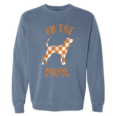 Hound On The Prowl Tennessee Dog TN Home State Volunteers Garment-Dyed Sweatshirt