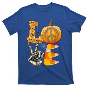 Halloween Peace Love And Pumpkins Fall Funny Gift T-Shirt