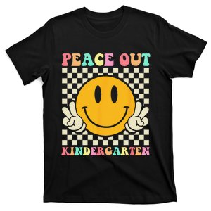 Hippie Peace Out Kindergarten Teacher Last Day Of School T-Shirt