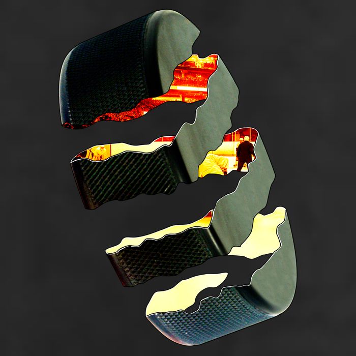Hockey Puck Tear 7 Panel Mesh Trucker Snapback Hat