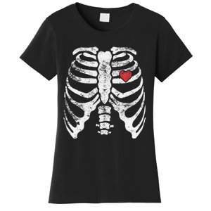 Heart Rib Cage Xray Funny Halloween Skeleton Women's T-Shirt