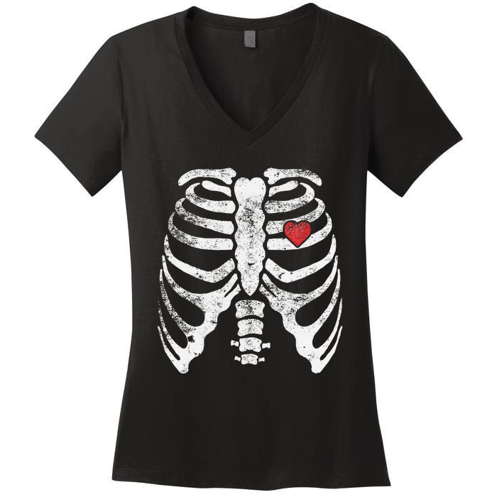 Heart Rib Cage Xray Funny Halloween Skeleton Women's V-Neck T-Shirt