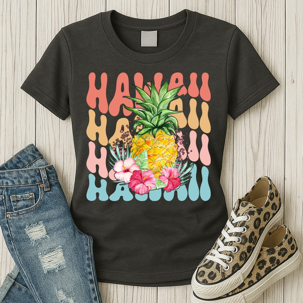 Hawaii Retro Tropical Pineapple Floral Womens T-Shirt