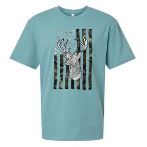 Hunting Season Buck Deer Hunting American Camouflage USA Flag Sueded Cloud Jersey T-Shirt