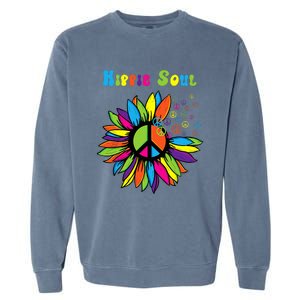 Hippie Soul Funny Peace Sign Daisy Flower Hippies Art Lovers Garment-Dyed Sweatshirt