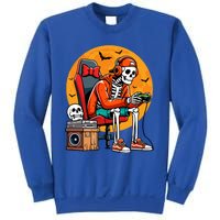 Halloween Skeleton Gamer Funny Video Gaming Halloween Cool Gift Sweatshirt