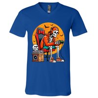 Halloween Skeleton Gamer Funny Video Gaming Halloween Cool Gift V-Neck T-Shirt