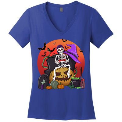 Halloween Skeleton Gamer With Controller Graveyard Pumpkin Gift Women's V-Neck T-Shirt