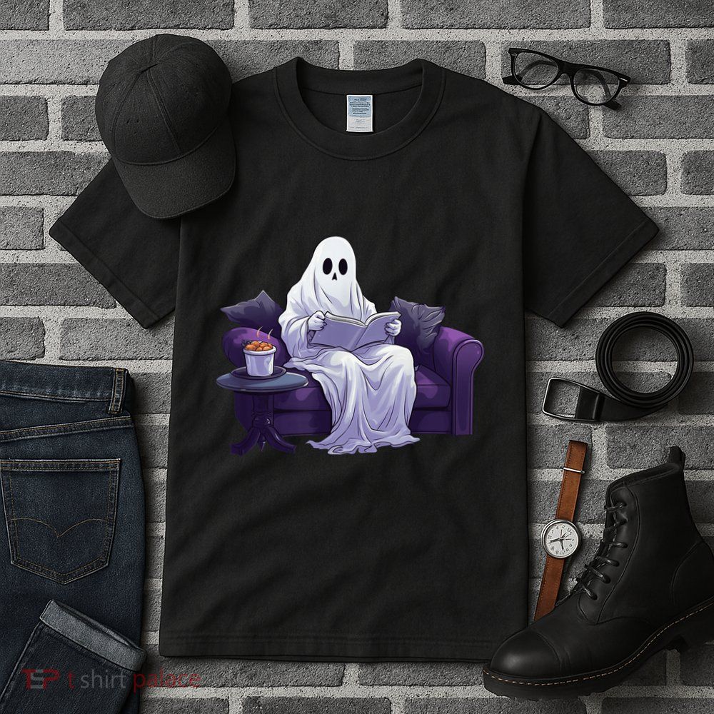 Halloween Scary Ghost Reading Book Sofa Book Worm  Wo Tall T-Shirt