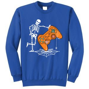 Halloween Skeleton Gamer Video Gaming Controller Scary Funny Gift Sweatshirt