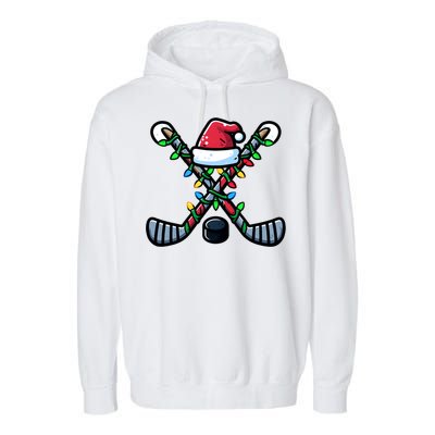 Hockey Santa Hat Christmas Lights For Hockey Fans Players Gift Garment-Dyed Fleece Hoodie