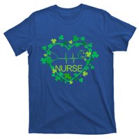 Heart Shamrock Nurse St Patricks Day Nursing Gift T-Shirt