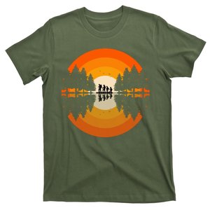 Hiker Sunset Nature Retro Gift T-Shirt