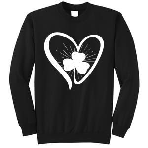 Happy St Patrick's Day Irish Shamrock Heart Family Lucky Day Sweatshirt