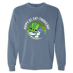 Happy St Patricks Day Retro Shamrock Cat Lover Irish Funny Gift Garment-Dyed Sweatshirt