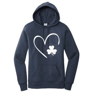 Happy St Patrick's Day Irish Shamrock Heart Family Lucky Day Women's Pullover Hoodie