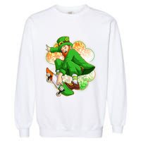Happy St Patricks Day Skateboarding Leprechaun Garment-Dyed Sweatshirt