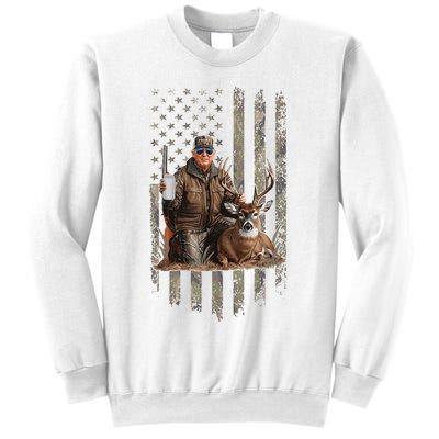 Hunting Trump Camouflage Usa Flag Deer Hunting Season Maga Sweatshirt