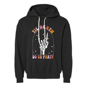 Halloween Til Death Do Us Party Retro Bachelorette Matching Garment-Dyed Fleece Hoodie