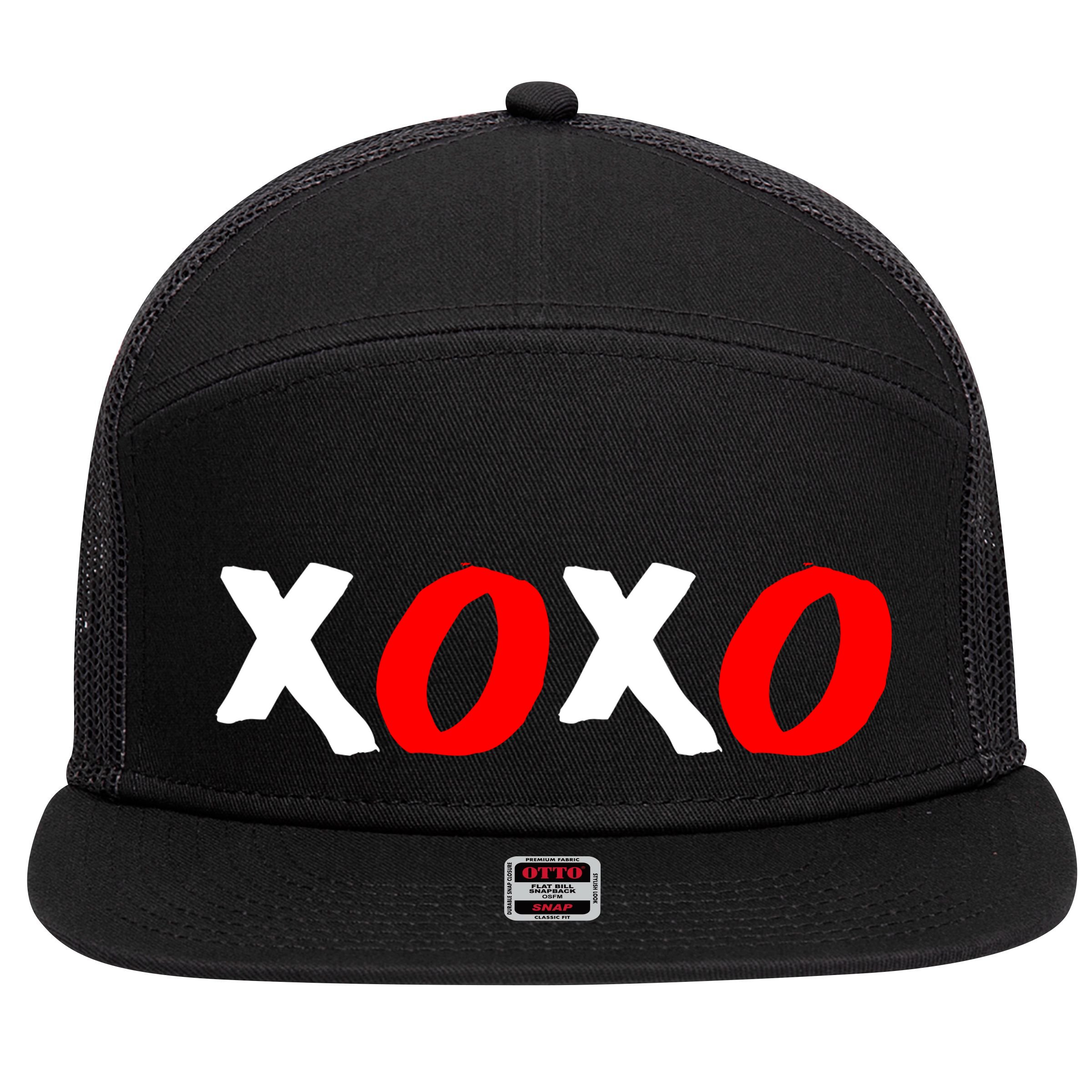 Hugs and Kisses XOXO Valentine's Day 7 Panel Mesh Trucker Snapback Hat
