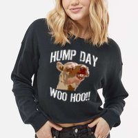 Hump Day Woo Hoo Camel Face Cropped Pullover Crew