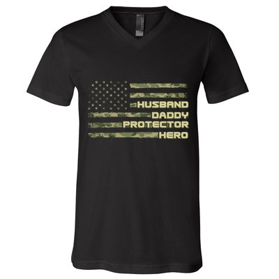 Husband Daddy Protection Hero US American Camo Flag V-Neck T-Shirt