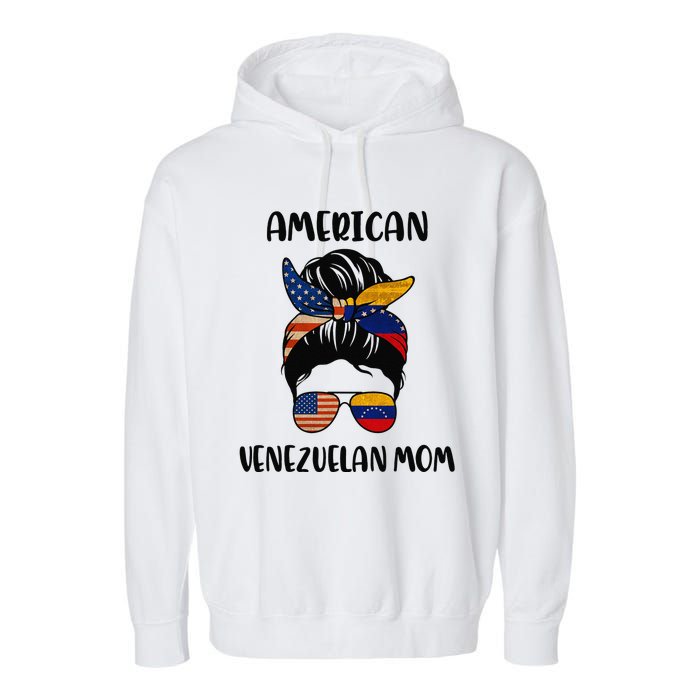 Half Venezuelan American Mom Messy Bun Flag Mothers Day Garment-Dyed Fleece Hoodie