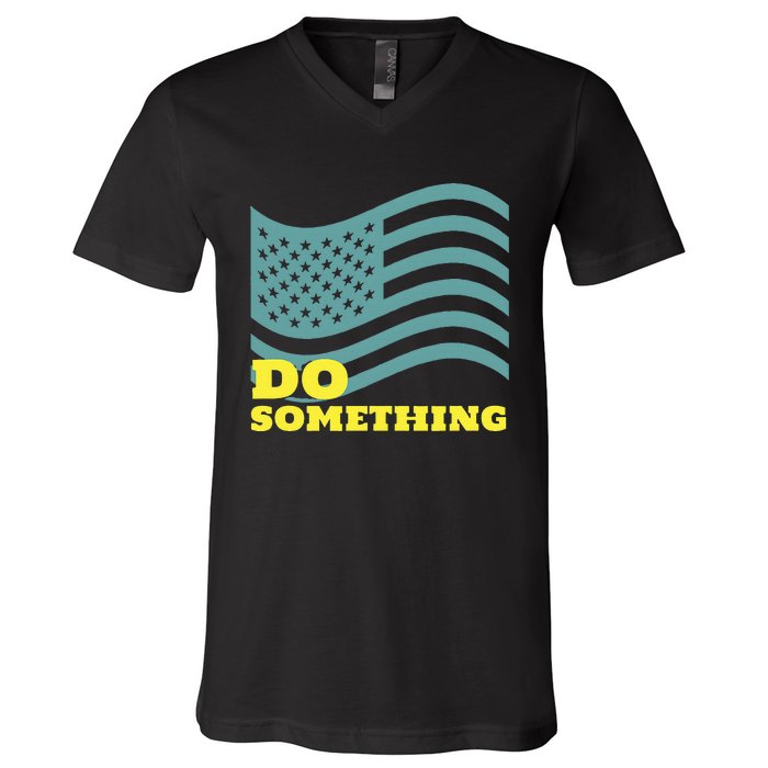 Harris Walz 2024 Michelle Obama Says Do Something V-Neck T-Shirt