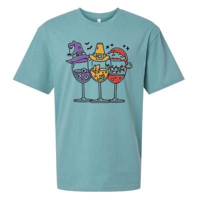 Holidays Wine Glasses Festive Sueded Cloud Jersey T-Shirt