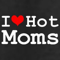 I Heart Hot Moms 11oz C Handle Ceramic Mug