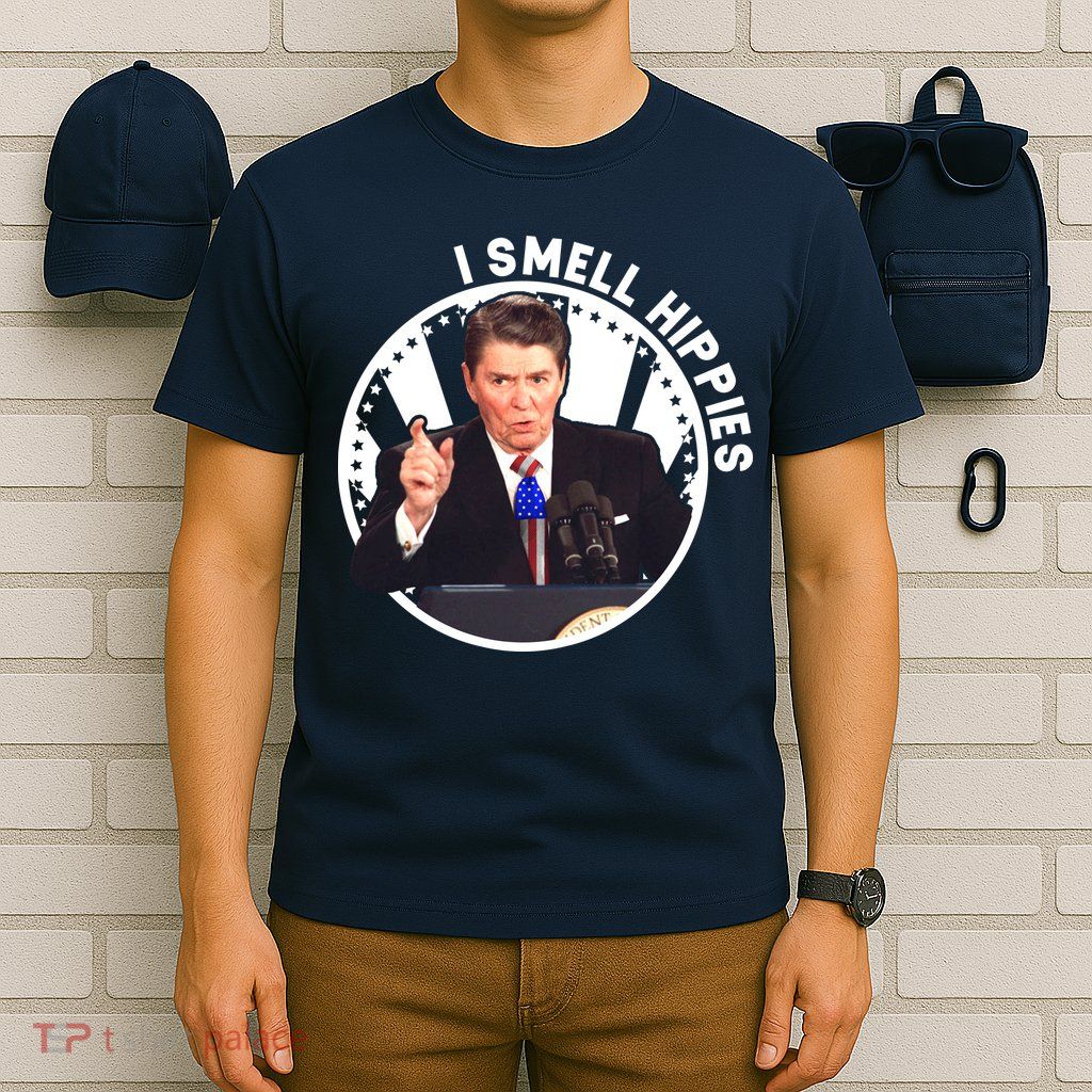 I Smell Hippies Reagan  T-Shirt