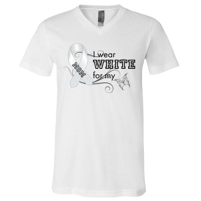 I Wear White For My Mom Lung Cancer Awareness V-Neck T-Shirt