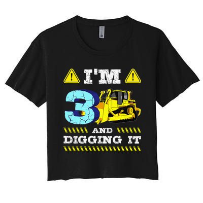 Im 3 And Digging It I'm 3 And Digging ItIm Digging Being 3 Women's Crop Top Tee