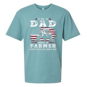 I Am A Dad And A Farmer Nothing Scares Me Fathers Day Gift Sueded Cloud Jersey T-Shirt